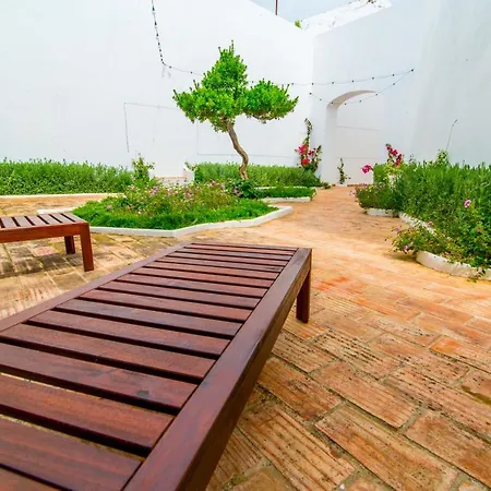 Yin By Algartur Apartmán