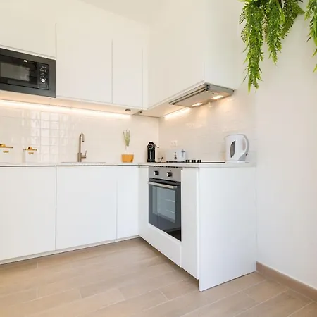 Yin By Algartur Apartament