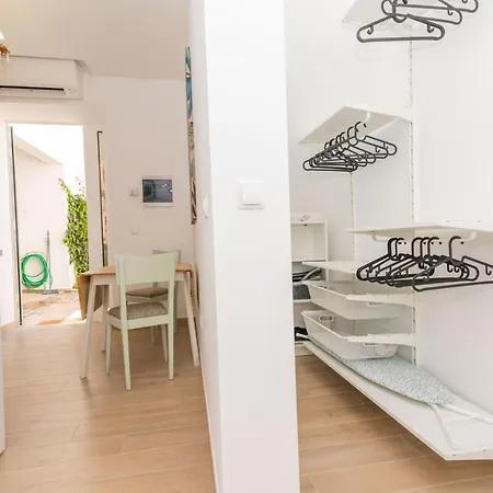 Yin By Algartur Tavira
